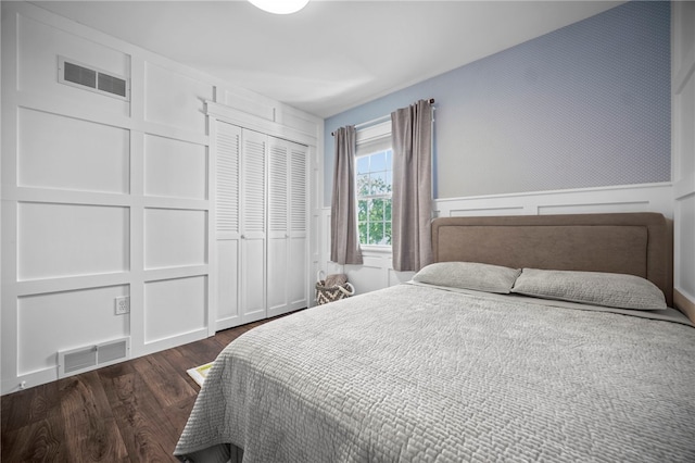 108 Heather Dr, Center Twp Bea, PA 15061 - bedroom featuring a closet and dark wood-style flooring