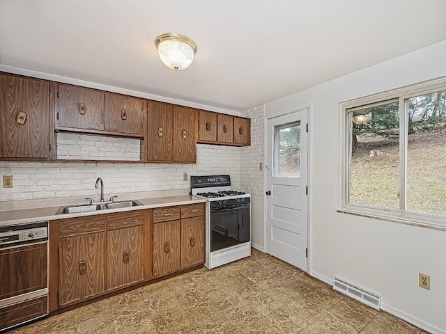 194 Oak St, Manor, PA 15665 - photo 8