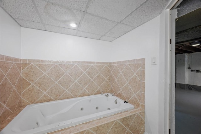 11256 Azalea Dr, Penn Hills, PA 15235 - bathroom featuring a tub with jets and a drop ceiling