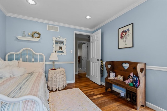 859 Boulder Dr, Bethel Park, PA 15102 - bedroom featuring wood finished floors, crown molding, and recessed lighting
