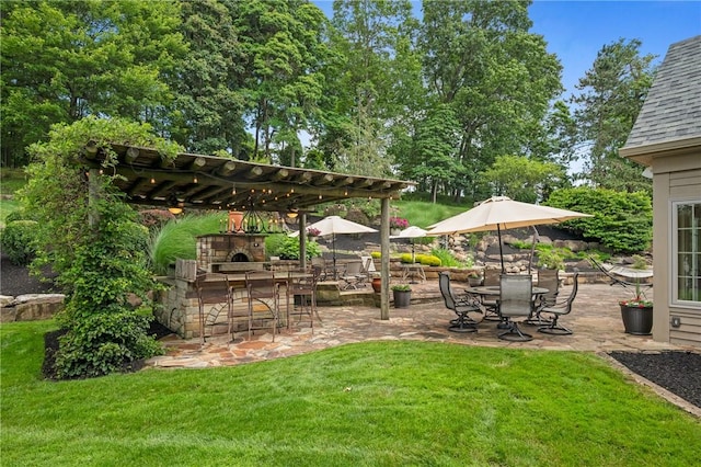 532 Salem Heights Dr, Pine Twp Nal, PA 15044 - view of green lawn featuring a patio area and a pergola