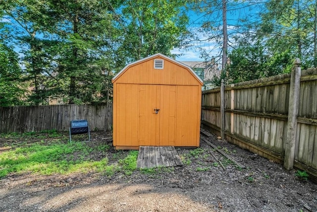 6403 Beacon St, Squirrel Hill, PA 15217 - view of shed with a fenced backyard