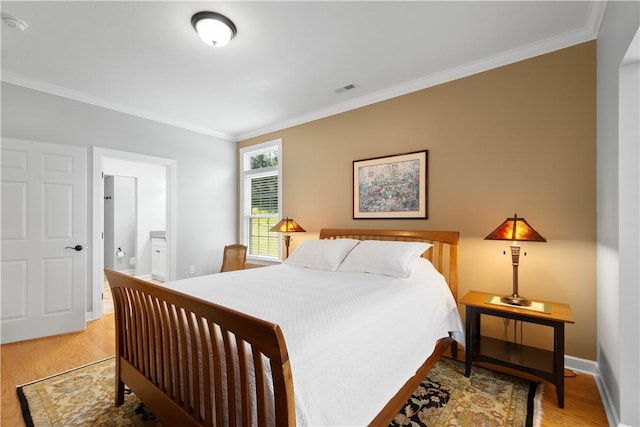 517 Altmyer Fields Ln, Marshall, PA 15090 - bedroom featuring crown molding, light wood-style floors, and ensuite bath