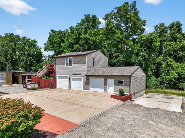 115 Magnolia Ln, Coal Center Boro, PA 15423 - photo 3