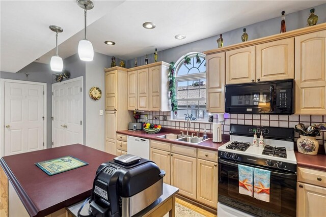 315 Fingal Mt, Washington, PA 15211 - photo 18