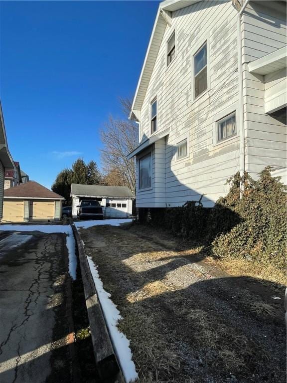 705 E Lutton St, New Castle/4Th, PA 16101 - photo 3