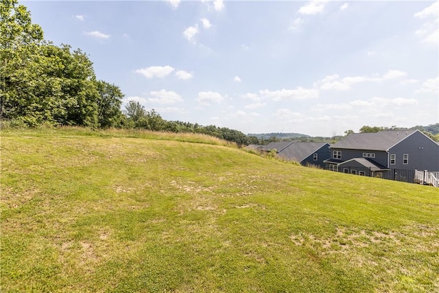 829 Frickwood Dr, South Park, PA 15129 - view of grassy yard
