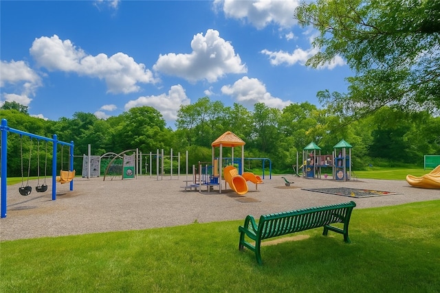 114 Southern Valley Ct, Adams Twp, PA 16046 - community play area with a lawn
