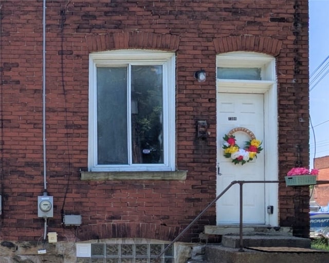 7304 Forest Way, Homewood-Brushton, PA 15208 - doorway to property with brick siding