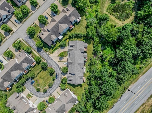 1303 Shinnecock Ct, Adams Twp, PA 16046 - aerial view of property and surrounding area featuring nearby suburban area