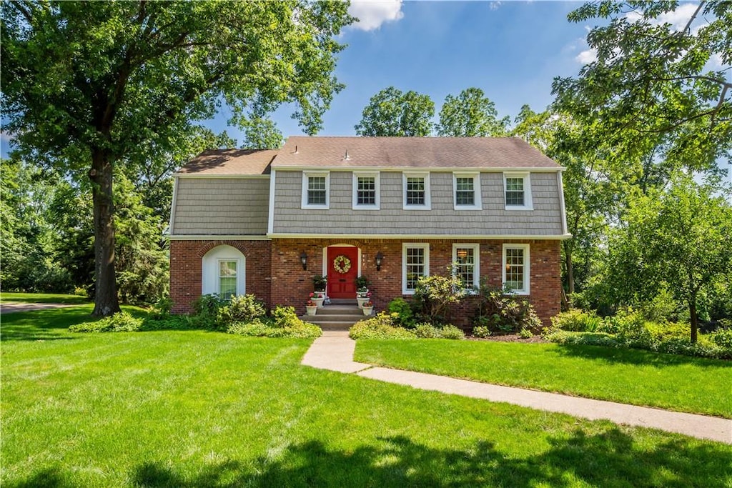217 Trotwood W Dr, Saint Clair, PA 15241 - photo 1