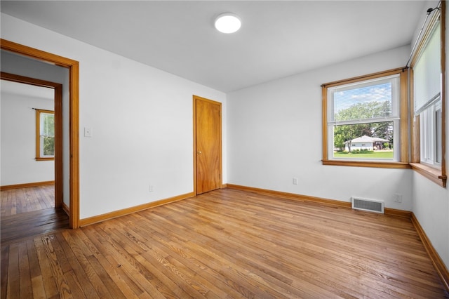 389 Mercer Rd, Hempfield Twp Mer, PA 16125 - empty room featuring light wood-style floors and baseboards