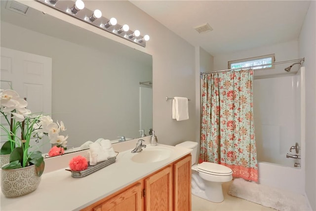 216 Beagle Dr, Moon/Crescent Twp, PA 15108 - bathroom featuring vanity and shower / tub combo