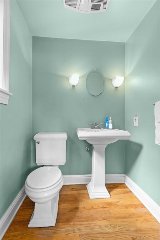 234 Orchard Dr, Mt Lebanon, PA 15228 - bathroom with wood finished floors