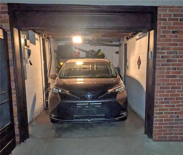 234 Orchard Dr, Mt Lebanon, PA 15228 - view of garage