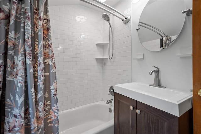 108 Bellanca Ave, Brentwood, PA 15227 - full bath with shower / tub combo and vanity