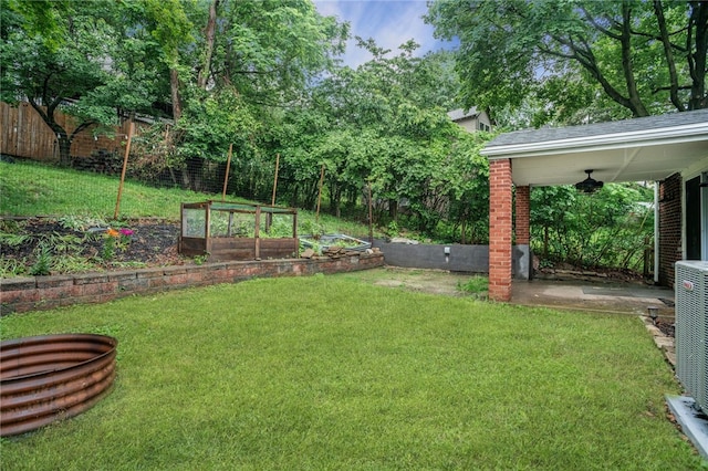 1809 Rosedale St, Verona, PA 15147 - view of yard with a garden