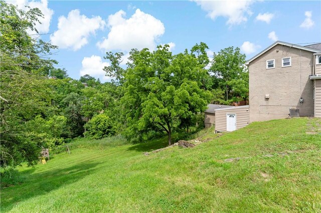 340 Pointview Rd, Brentwood, PA 15227 - photo 27