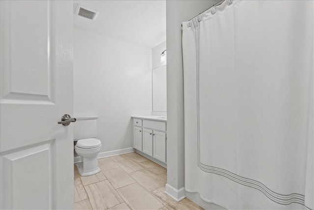 103 Spring Valley Dr, Jackson Twp, PA 16063 - bathroom with vanity and a shower with shower curtain