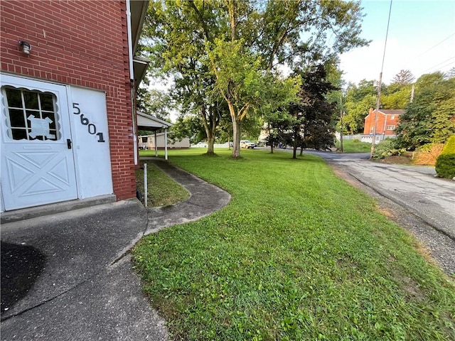 5601 Rodgers St, Lincoln Place, PA 15207 - photo 3