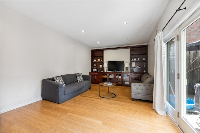 21 Enon Way S, Side, PA 15203 - living room featuring light wood-style floors and recessed lighting