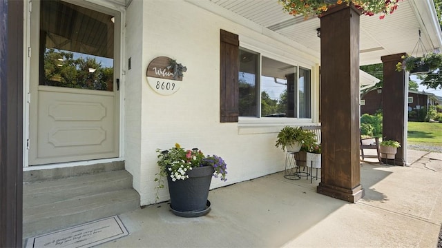 8609 Peters Rd, Cranberry Twp, PA 16066 - entrance to property featuring covered porch
