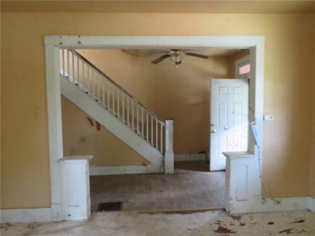 546 Ridge Ave, New Kensington, PA 15068 - foyer featuring a ceiling fan and stairway