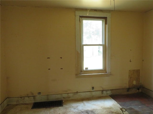546 Ridge Ave, New Kensington, PA 15068 - view of empty room