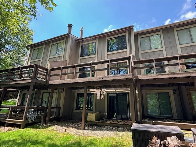 13 Lakeview Dr, Hidden Valley, PA 15502 - back of house with a wooden deck