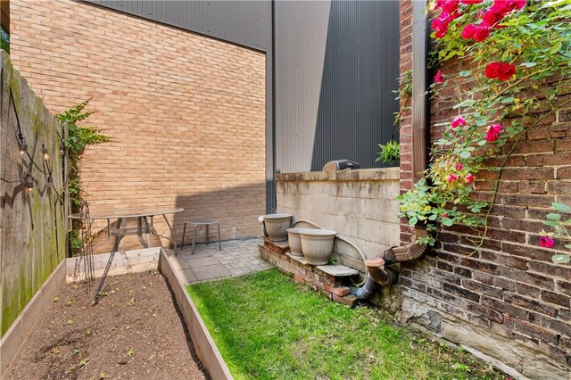 160 45th St, Lawrenceville, PA 15201 - exterior view of brick siding