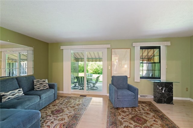 7376 Beacon Hill Dr, Wilkinsburg, PA 15221 - photo 8