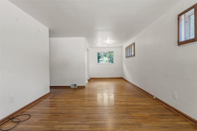 809 Sleepy Hollow Rd, Castle Shannon, PA 15234 - unfurnished room with hardwood / wood-style floors and baseboards