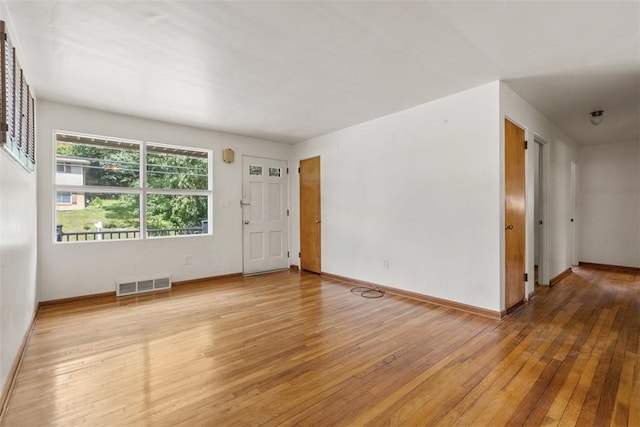 809 Sleepy Hollow Rd, Castle Shannon, PA 15234 - empty room featuring light wood-type flooring and baseboards