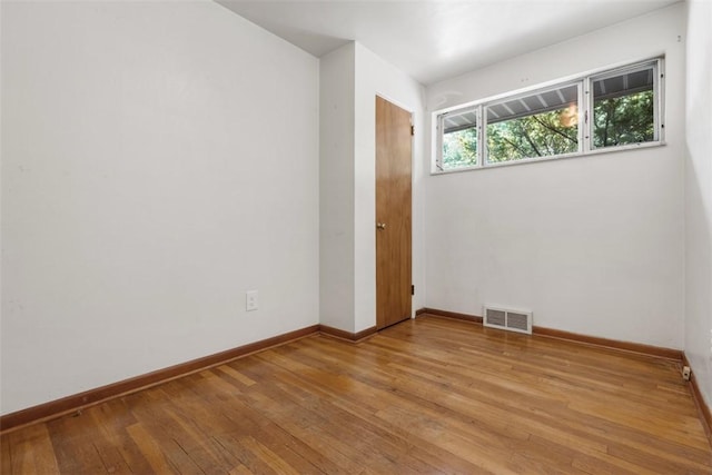 809 Sleepy Hollow Rd, Castle Shannon, PA 15234 - unfurnished room featuring wood-type flooring and baseboards