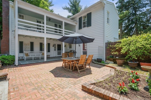 904-906 Blackburn Rd, Sewickley Heights, PA 15143 - patio / terrace featuring a patio area and outdoor dining area