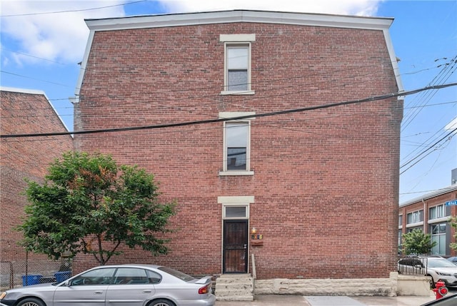 4034 Willow St, Lawrenceville, PA 15201 - view of property with entry steps