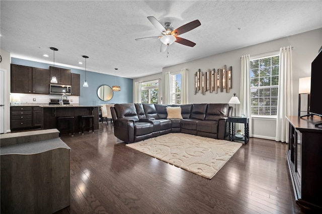 2220 Shawnee Dr, South Strabane, PA 15301 - photo 5