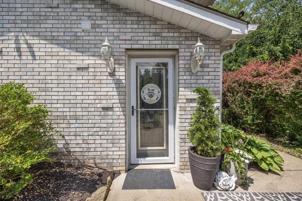 1321 24th St, Beaver Falls, PA 15010 - photo 2