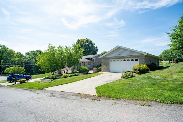 101 Lynne Dr, Big Beaver, PA 15010 - view of front of house with a garage and a front yard