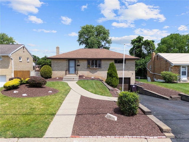 5249 Holiday Dr, Baldwin Boro, PA 15236 - photo 1