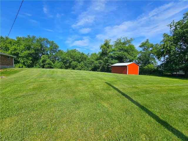 1350 Deerfield Rd, South Franklin, PA 15301 - view of grassy yard with an outdoor structure