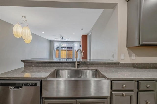 441 Roebling Ct, Cranberry Twp, PA 16066 - kitchen featuring dishwasher, gray cabinetry, a ceiling fan, and a peninsula