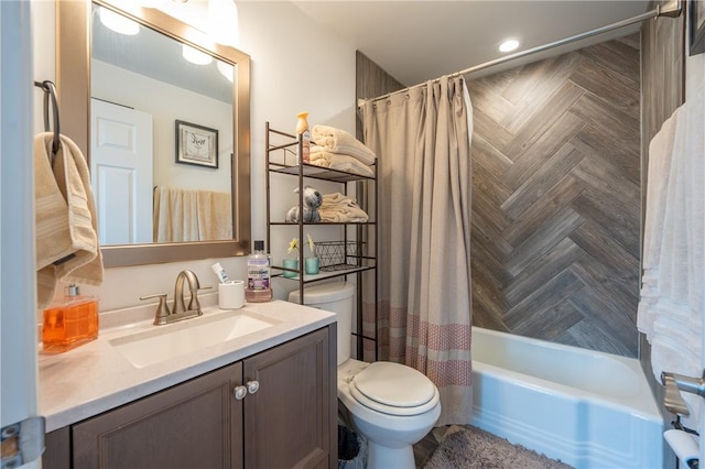 563 Edward St, Derry Twp, PA 15650 - full bath featuring vanity and shower / tub combo