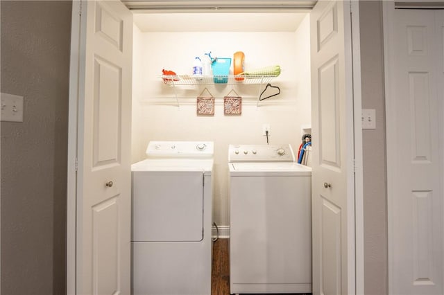 563 Edward St, Derry Twp, PA 15650 - laundry room featuring washing machine and dryer