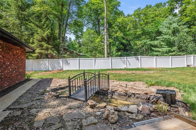 124 Heath Dr, Economy, PA 15005 - view of yard