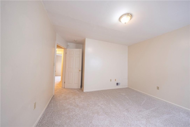 3240 Rothpletz St, Marshall Shadeland, PA 15212 - unfurnished room with light colored carpet and baseboards