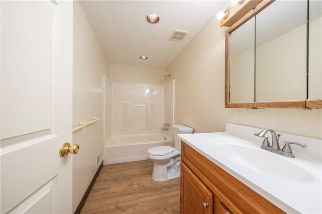 3240 Rothpletz St, Marshall Shadeland, PA 15212 - bathroom featuring wood finished floors, vanity, washtub / shower combination, and recessed lighting