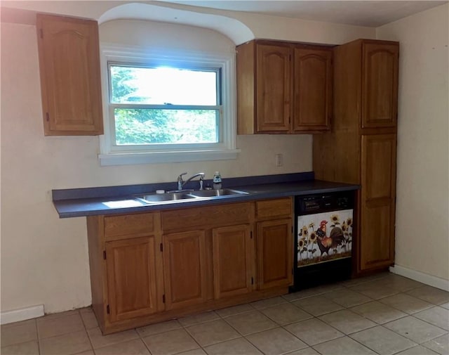 216 W Virginia Way, Jeannette, PA 15644 - photo 3
