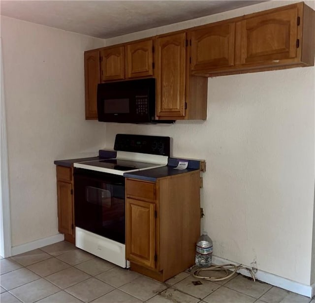 216 W Virginia Way, Jeannette, PA 15644 - photo 5