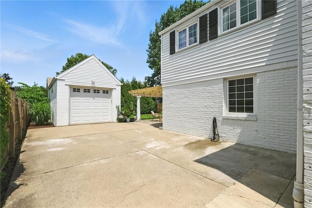 590 Kenilworth Dr, Mt Lebanon, PA 15228 - detached garage featuring concrete driveway